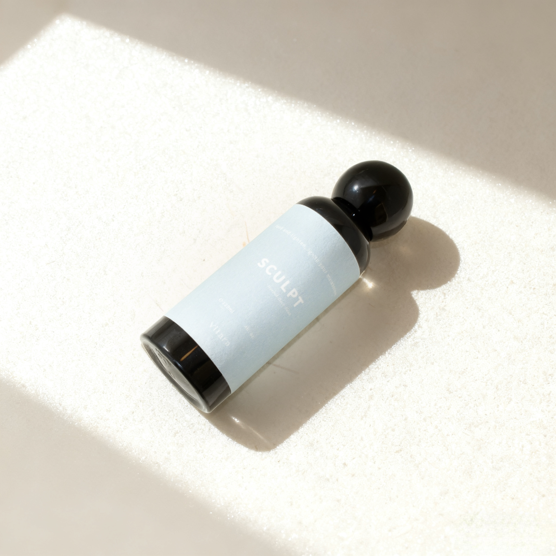 Vitara herbal bath soak Sculpt at a titled angle